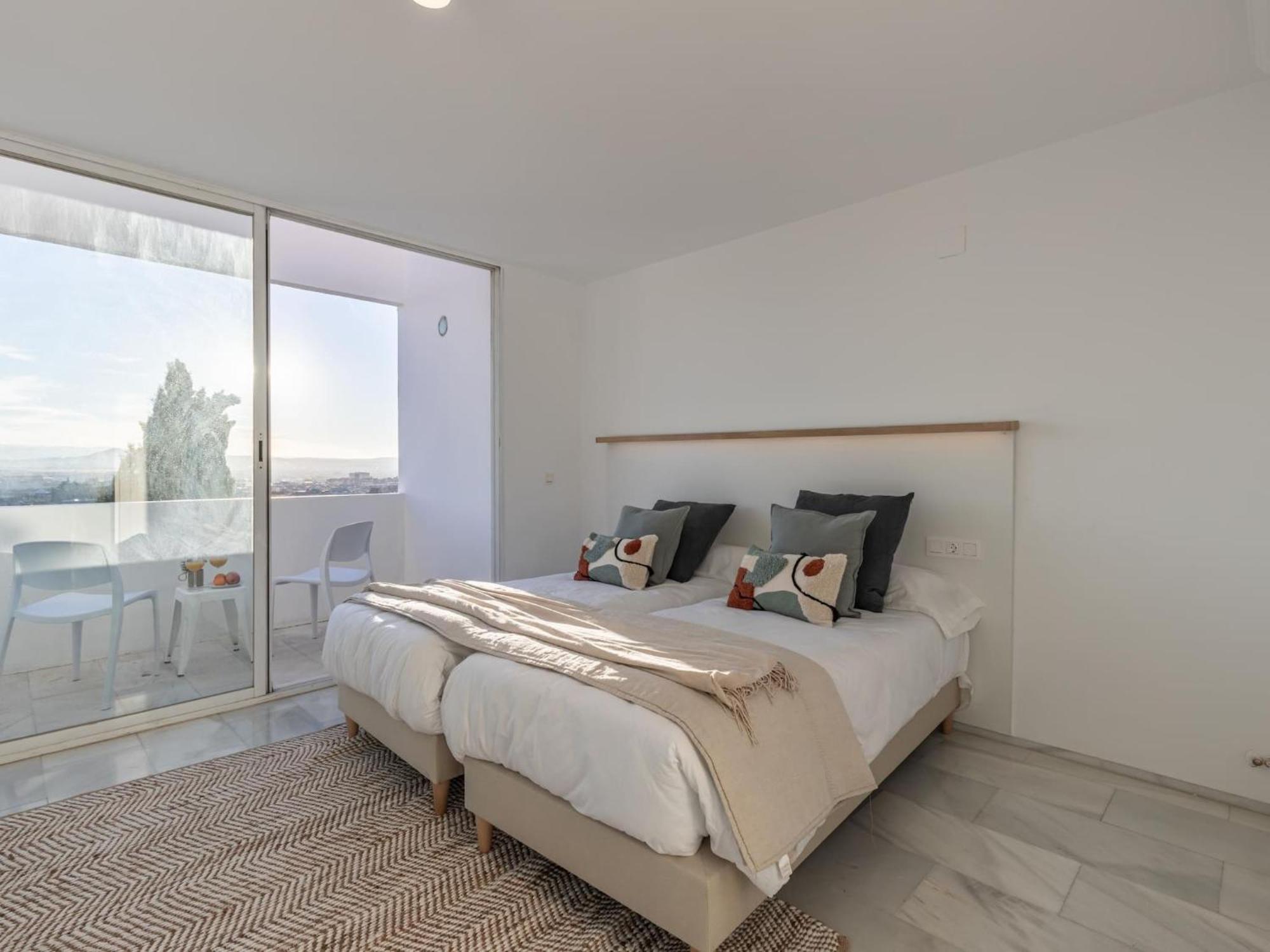 My White Wall Realejo Apartment Granada Luaran gambar